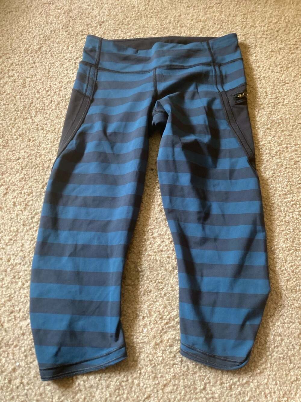 Lululemon Speed Crop Pant Size 6 Blue Black Striped Yoga Leggings